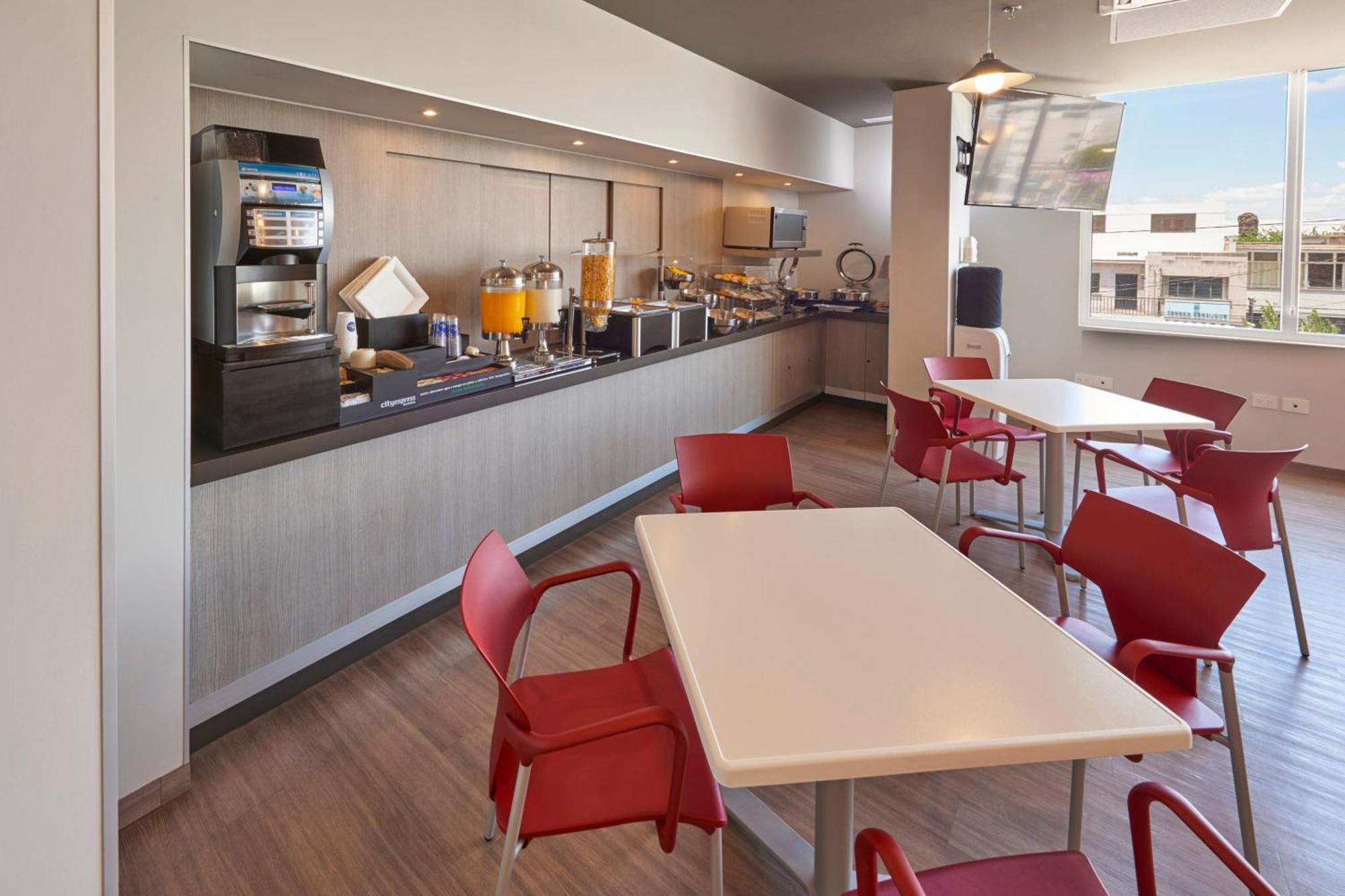 City Express Junior By Marriott San Luis Potosi Carranza Exterior photo